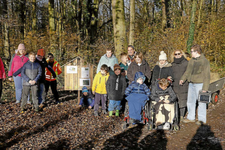 Der Weihnachtsweg der Tom-Mutters-Schule durch den Dämmelwald
