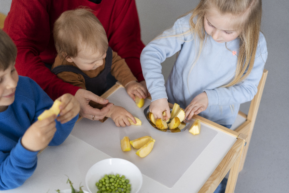 Mittagessen im Kindergarten Morgentau