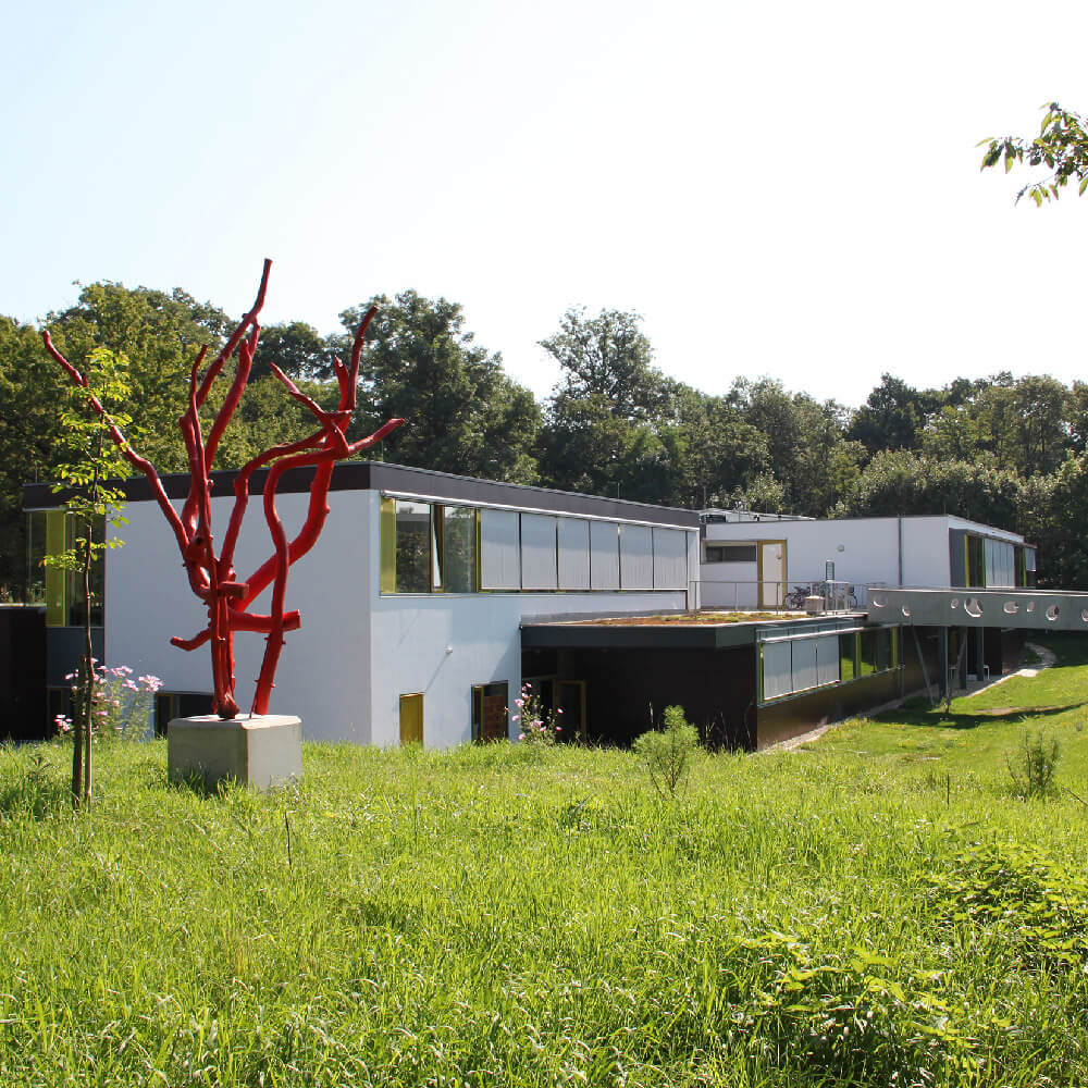 Außenansicht der Tom-Mutters-Schule der Lebenshilfe Wiesloch